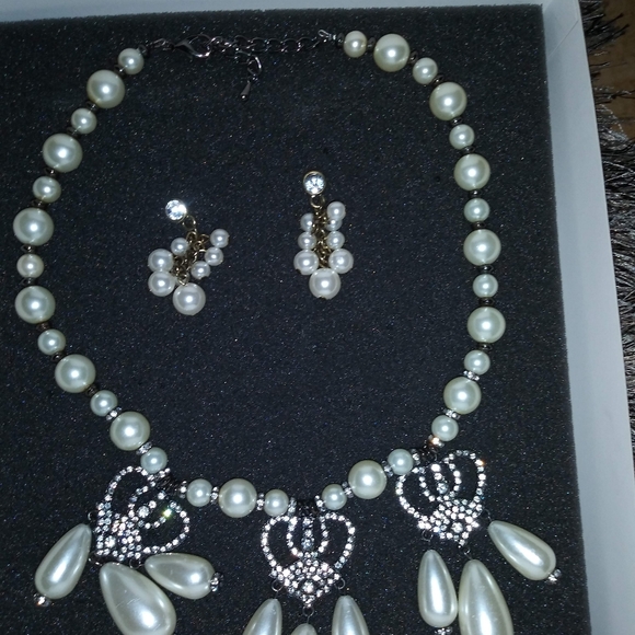 Fashion Jewelry - Picture 3 of 3